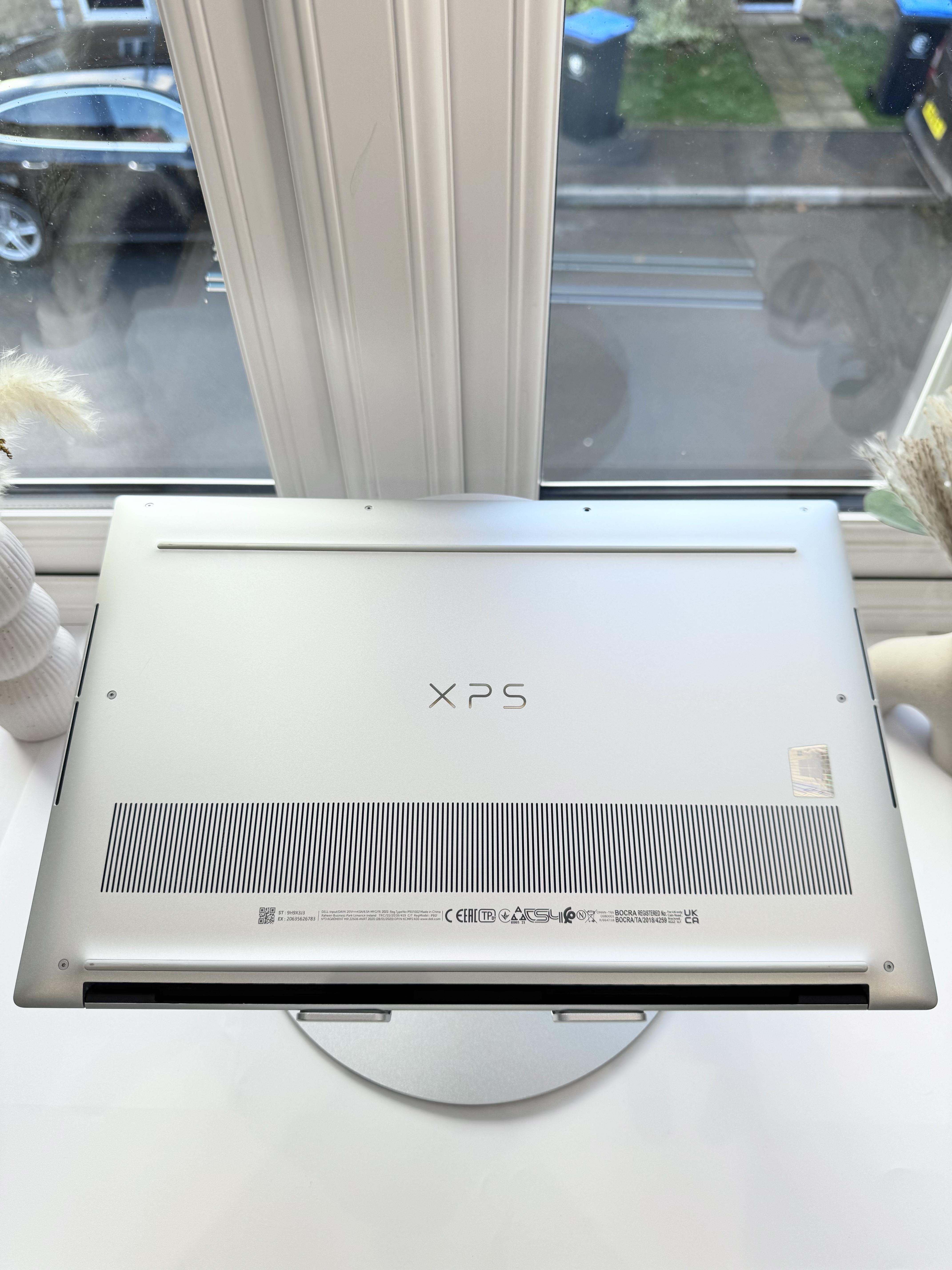 Dell XPS 9510 Laptop - Intel Core i7-11th gen 32GB 1TB SSD RTX 3050Ti