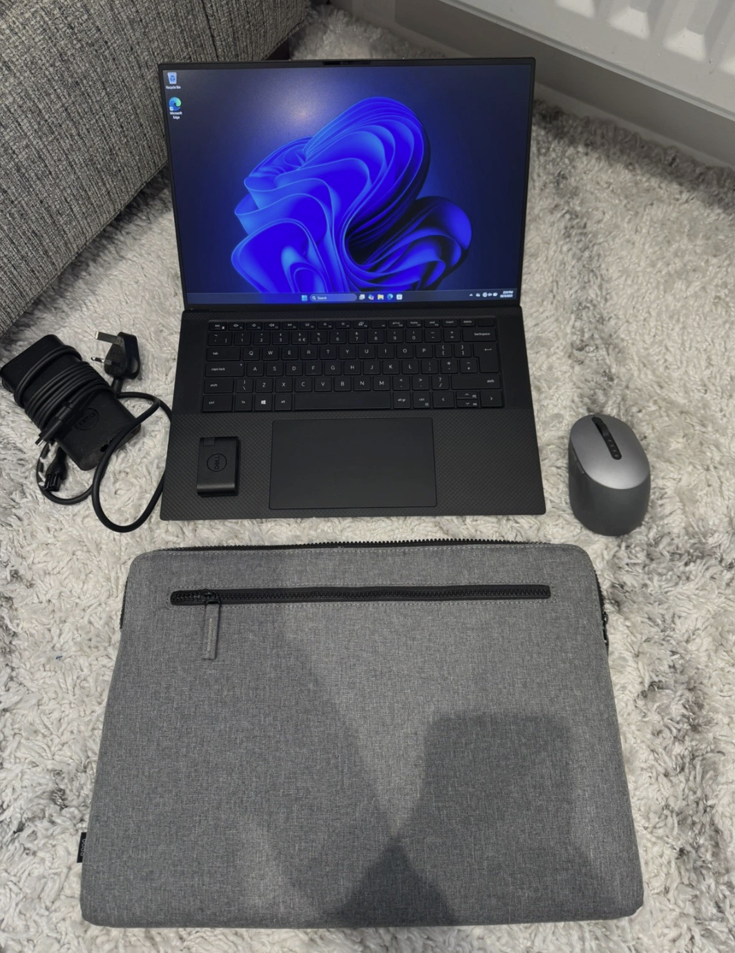 Dell XPS 9510 Laptop - Intel Core i7-11th gen 32GB 1TB SSD RTX 3050Ti