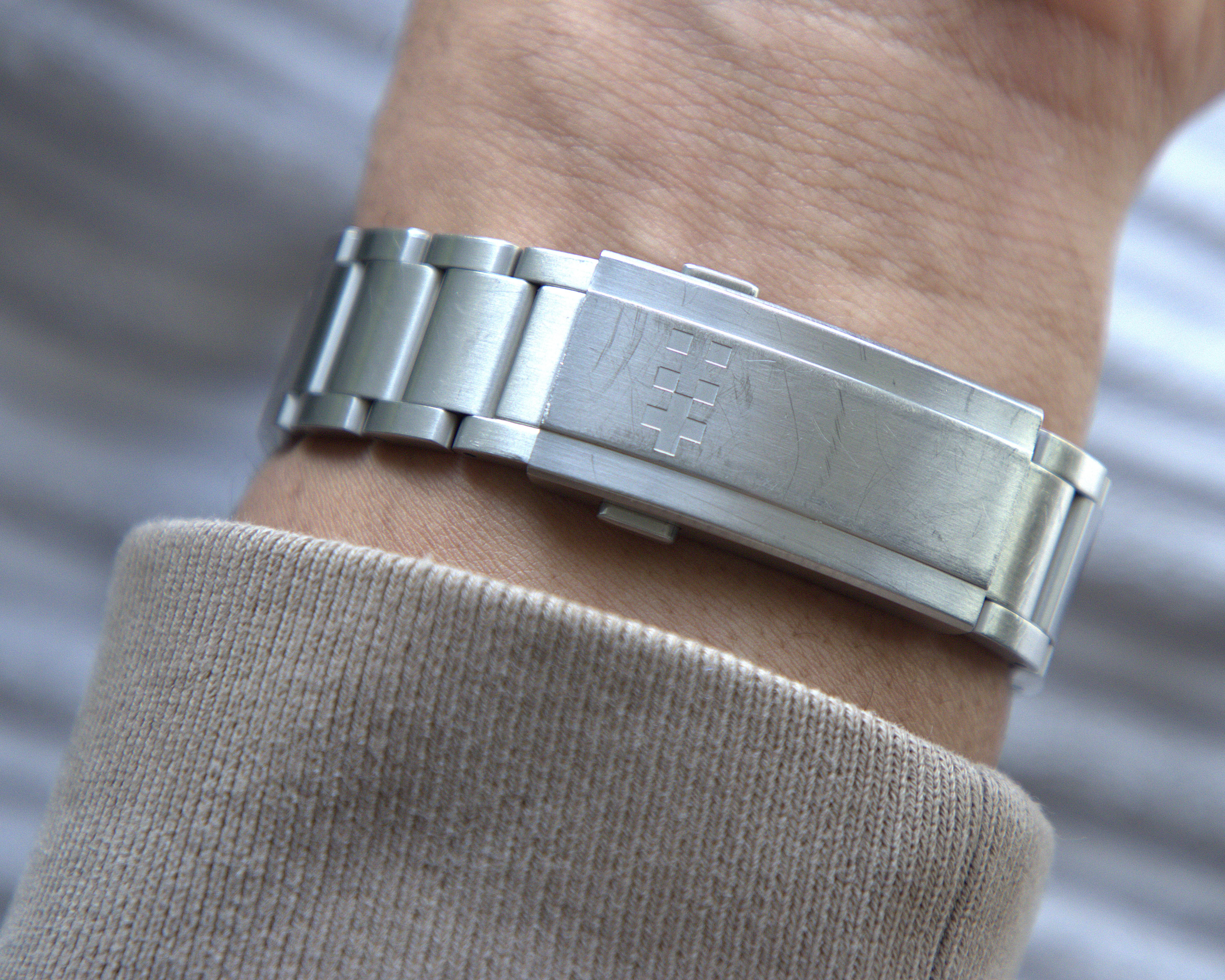 Christopher Ward C63 Sealander Black Dial Automatic Watch 39mm Case w/ Bracelet