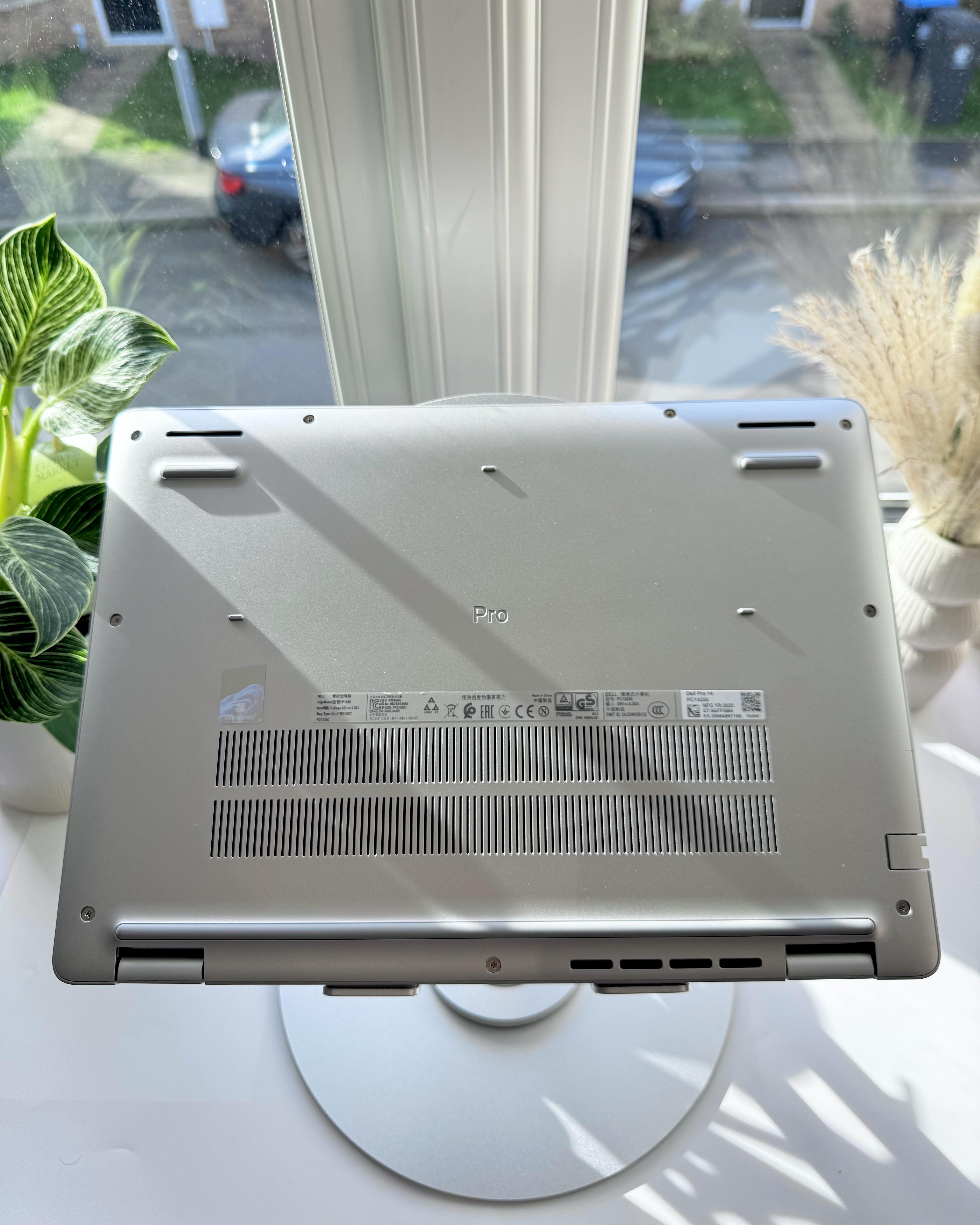 Dell Pro 14 Plus Laptop - Intel Core Ultra 7 265U 16 GB 512GB SSD