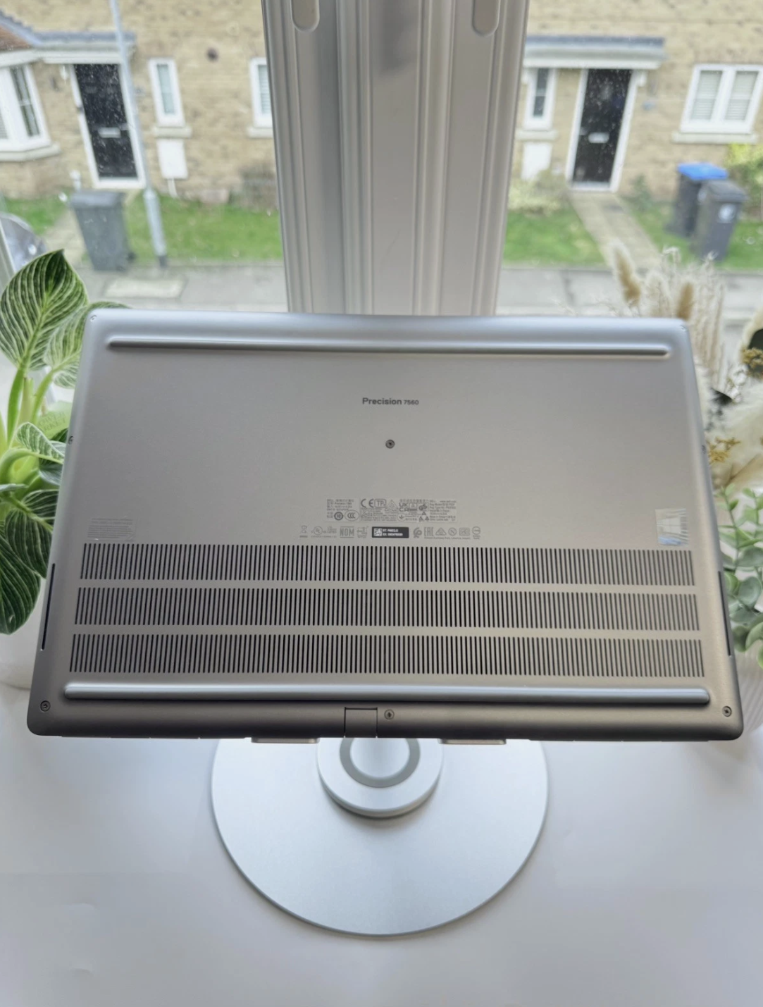 Dell Precision 7560 Laptop - Intel Core i9 11th Gen 64GB RAM 1TB SSD + Bundle