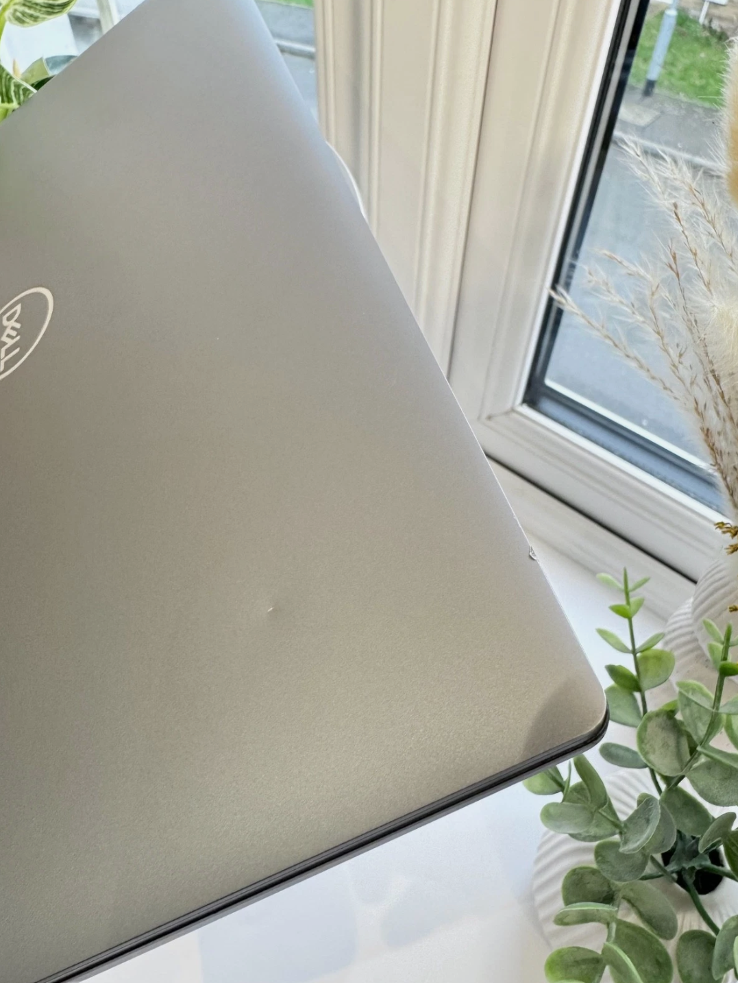 Dell Precision 5690 16" Intel Ultra 9 185H OLED Touch 64GB 2TB RTX 4000 11GB