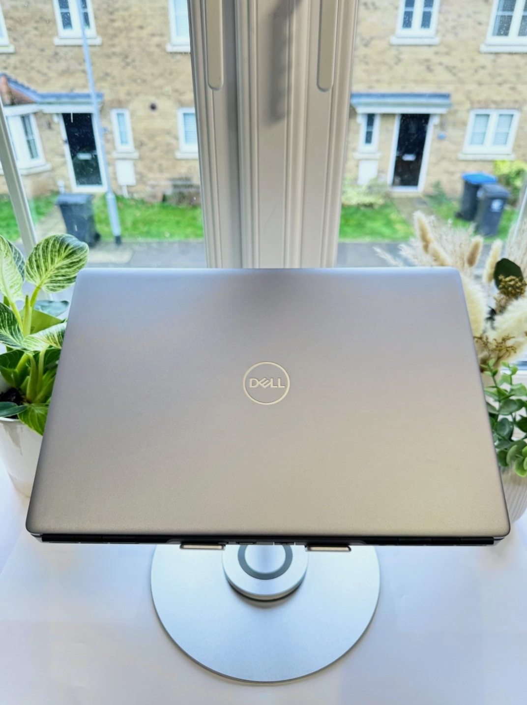 Dell Precision 7670 Laptop, Intel i9 12th Gen OLED Touch 32GB 1TB SSD NVIDIA 8GB