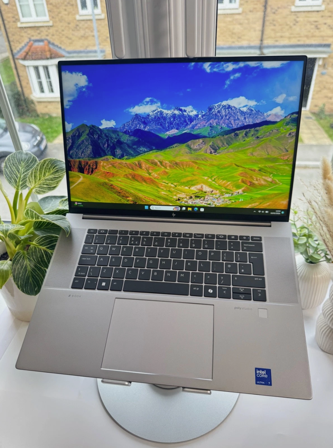 HP Zbook 16 Studio G11 16 Laptop - Intel Ultra 7, 1TB SSD 32GB RTX 1000