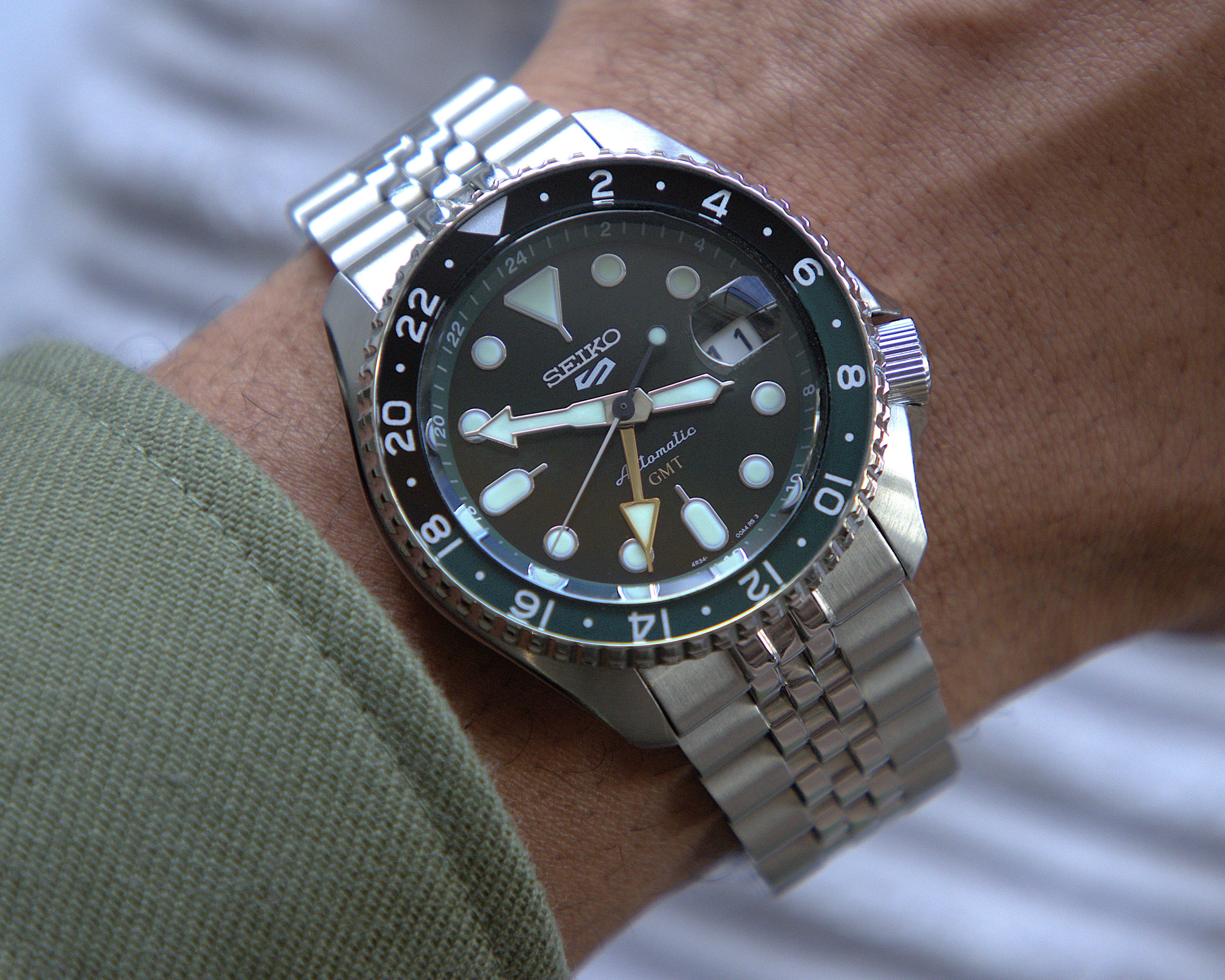 Seiko 5 Sport Automatic Watch GMT SKX Green Dial Men's Watch SSK035K1