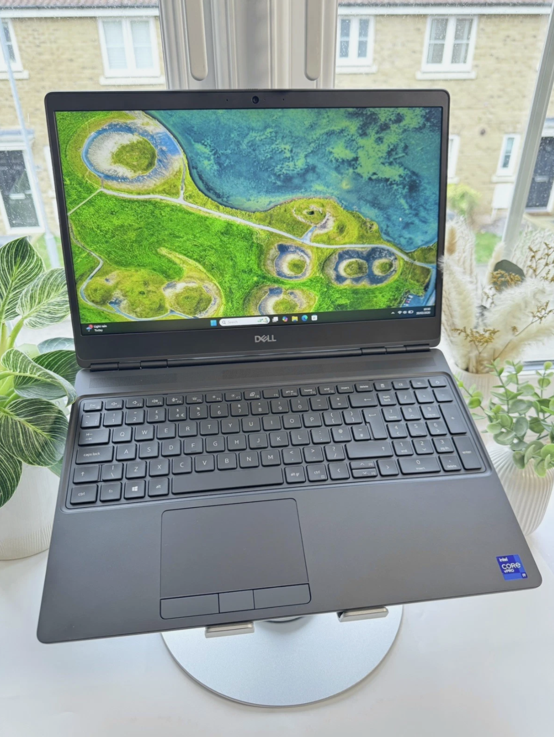 Dell Precision 7560 Laptop - Intel Core i9 11th Gen 64GB RAM 1TB SSD + Bundle