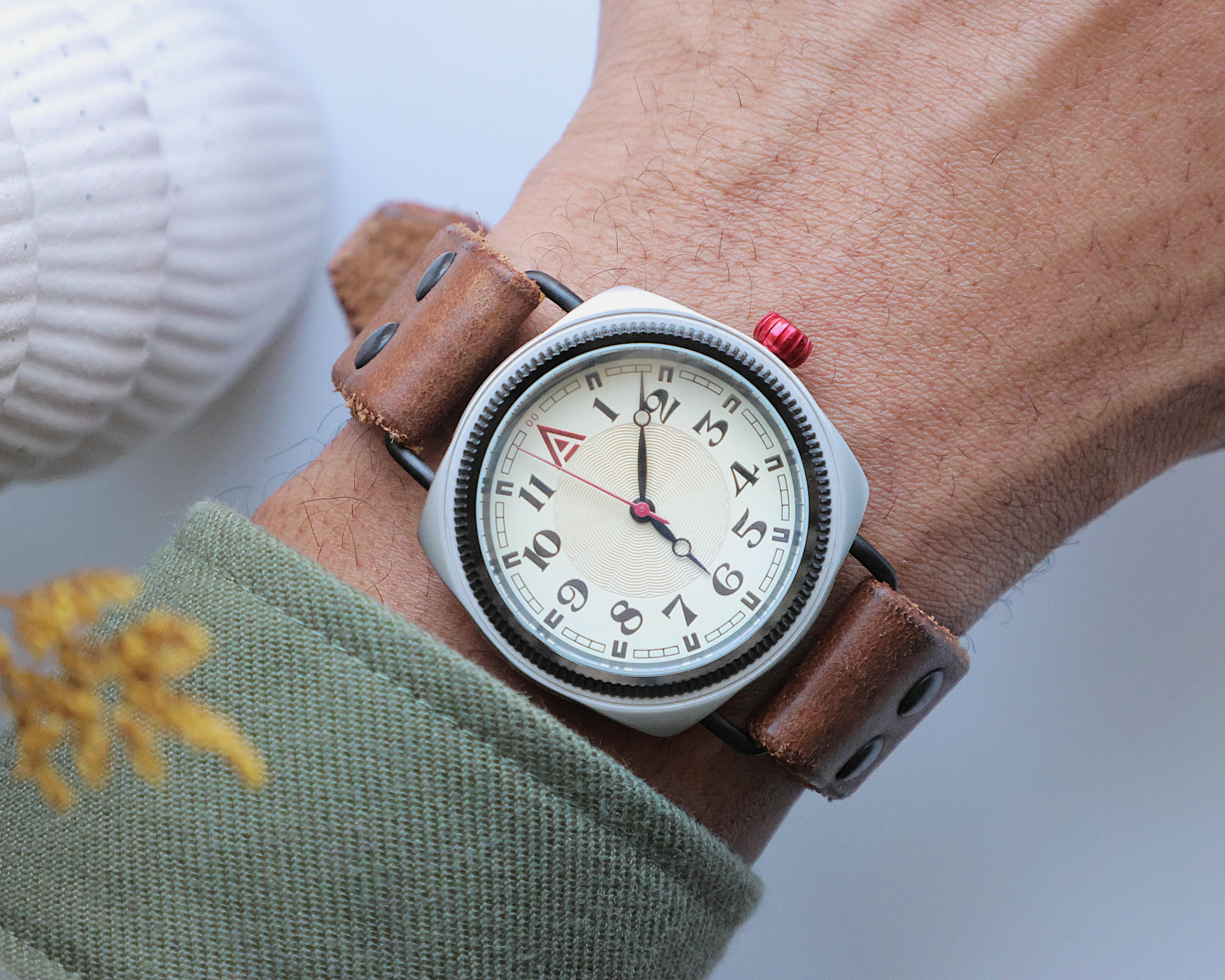 WT AUTHOR Watch Quartz Model Nº 1929 Cream Dial - British Made & Swiss Movement