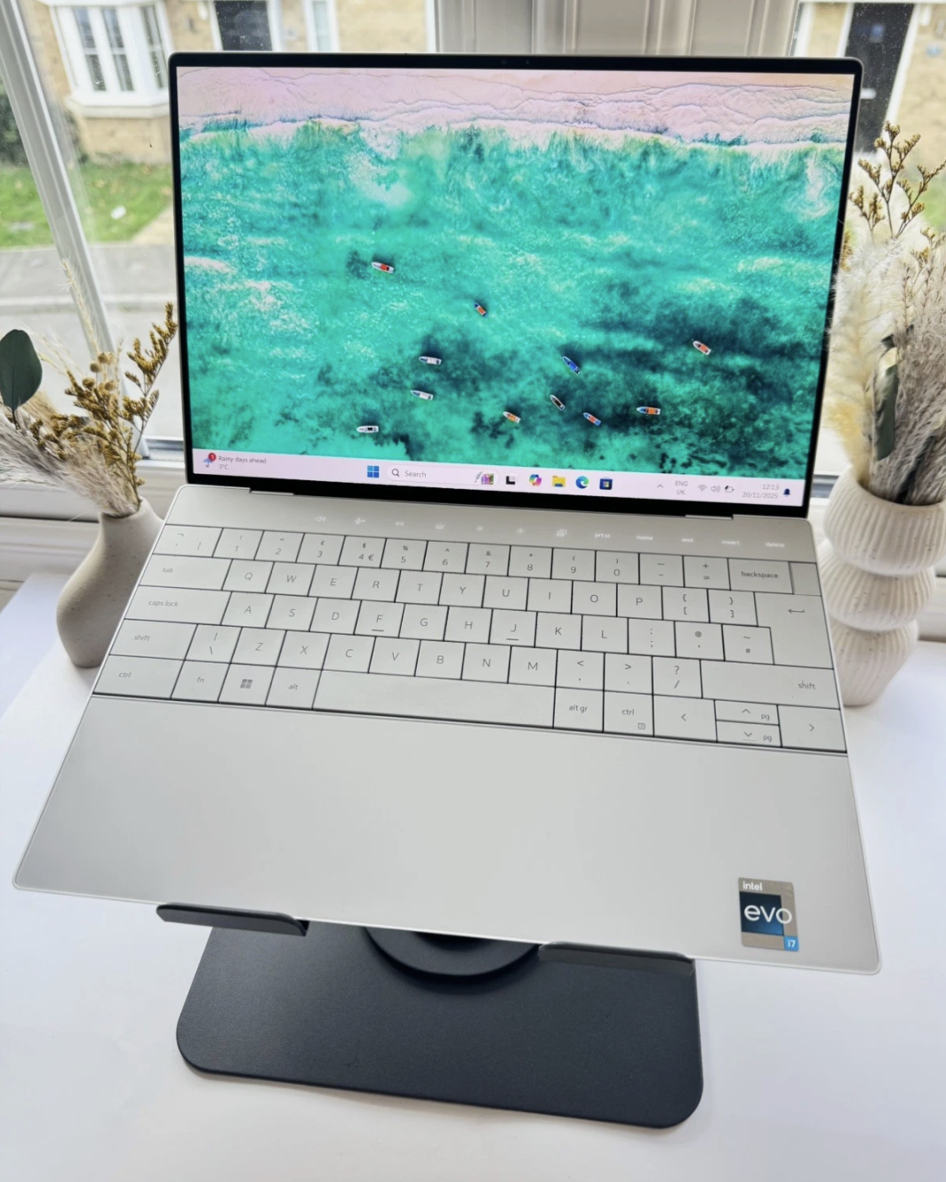 Dell XPS 13 Plus 9320 (White) - Intel Core i7 12th FHD+ 1TB SSD 16GB RAM