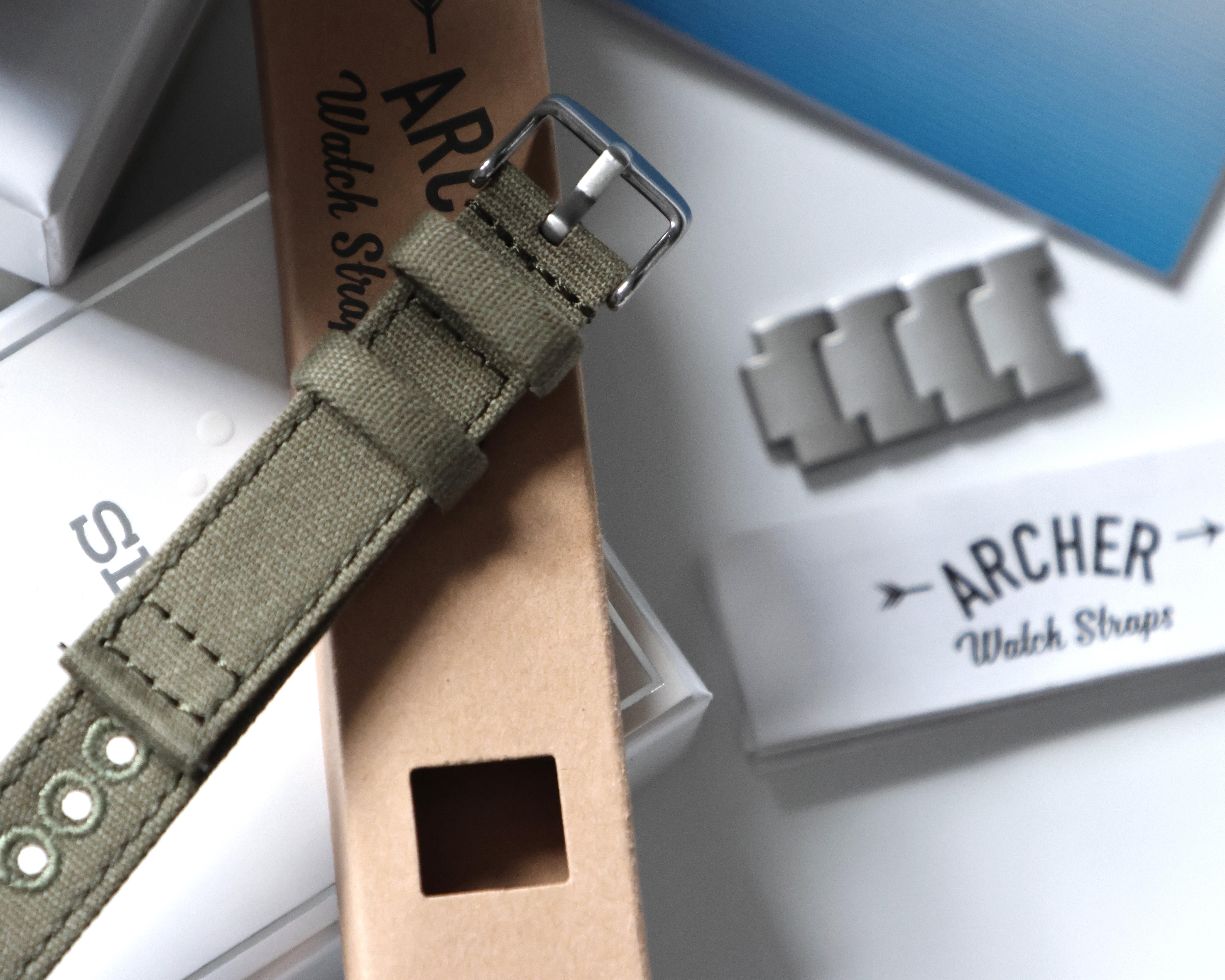 Seiko Men's Automatic Silver Stainless Steel Black Dial Watch SNK809K1