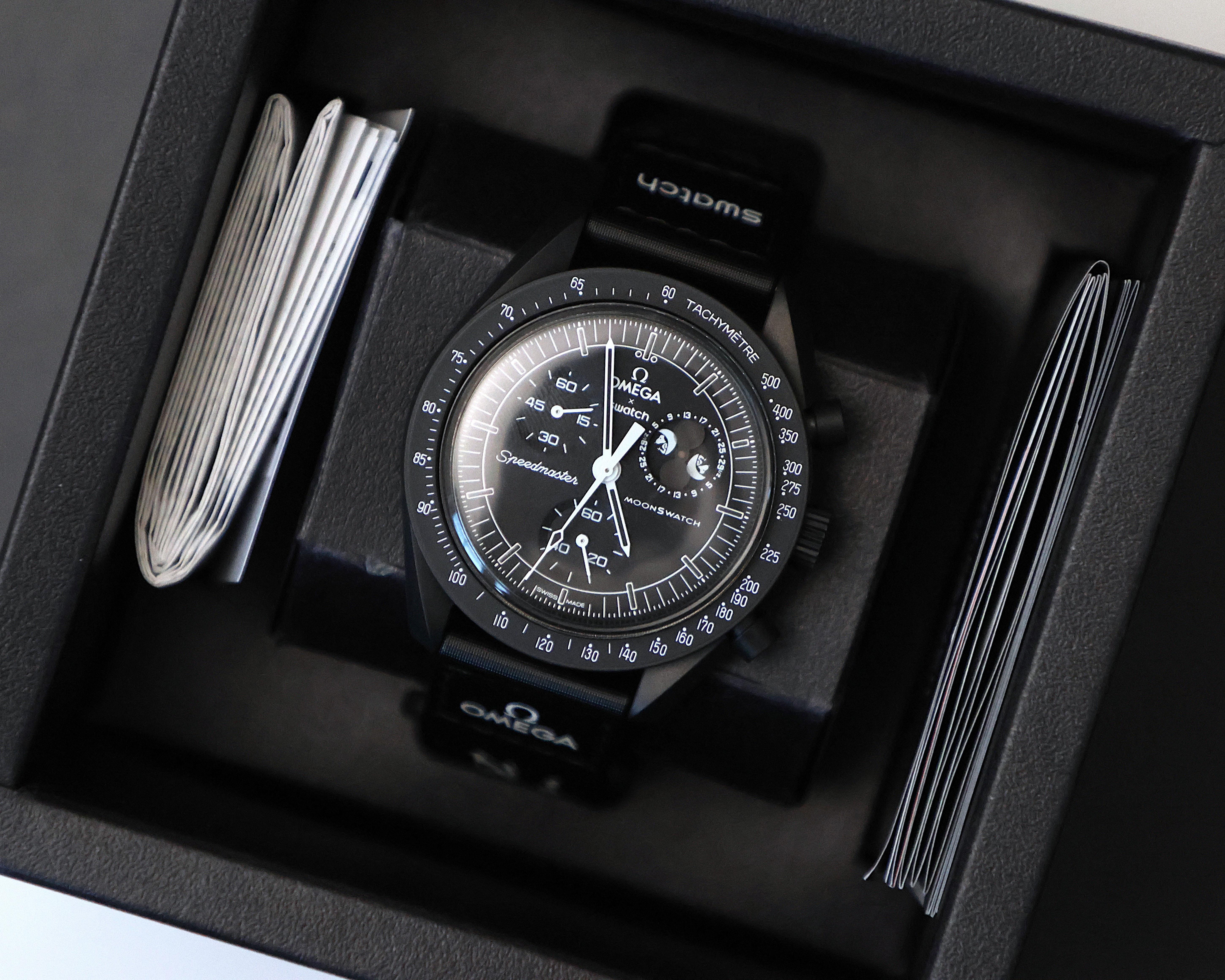 OMEGA x Swatch Speedmaster MoonSwatch “Mission to the Moon”