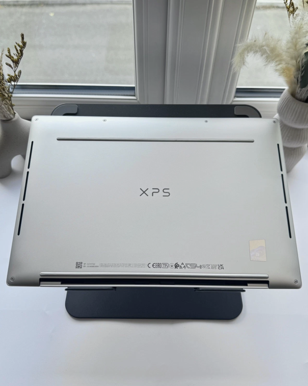 Dell XPS 13 Plus 9320 (White) - Intel Core i7 12th FHD+ 1TB SSD 16GB RAM