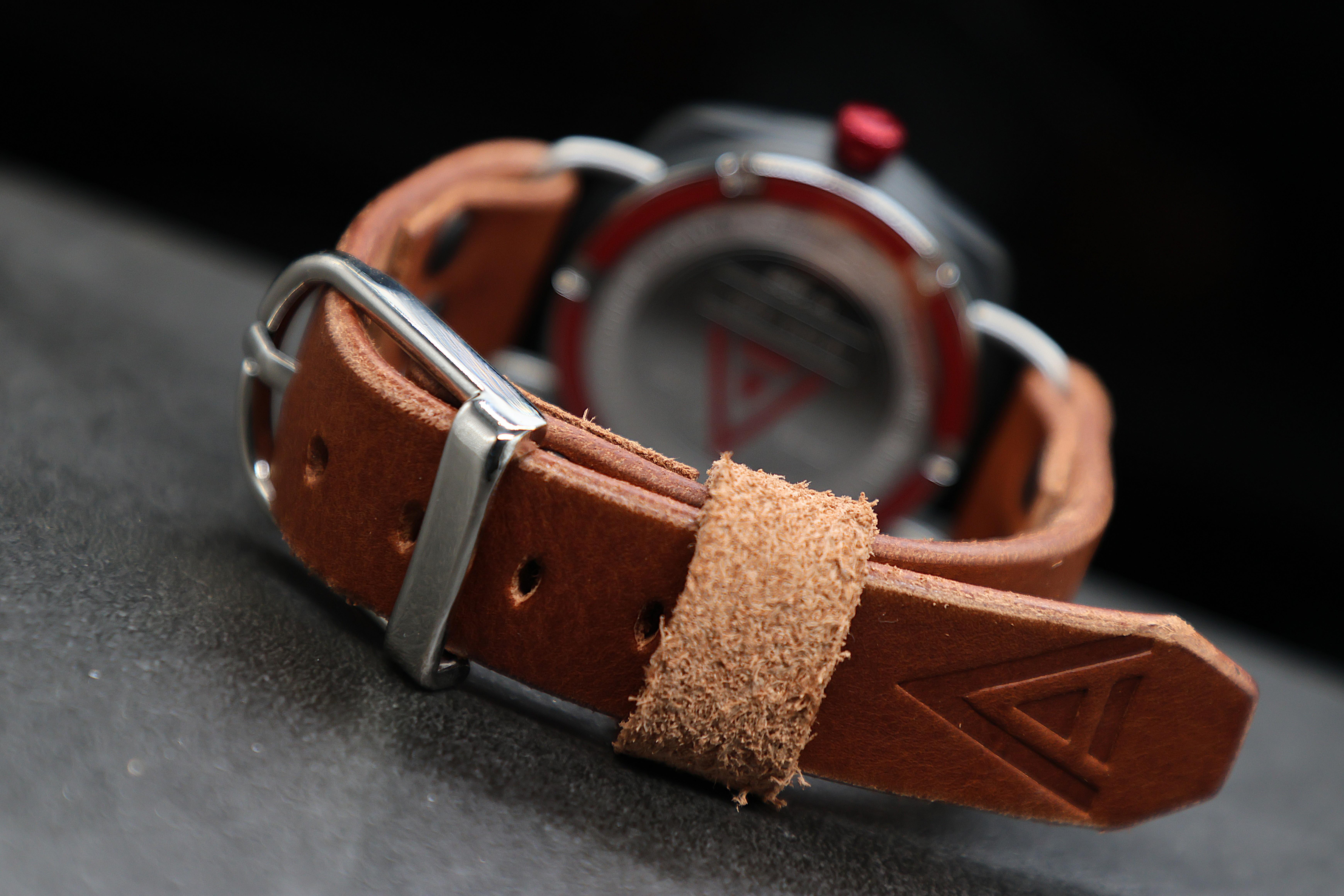 WT AUTHOR Men's Watch Model Nº 1929 White Dial - British Made & Limited Edition